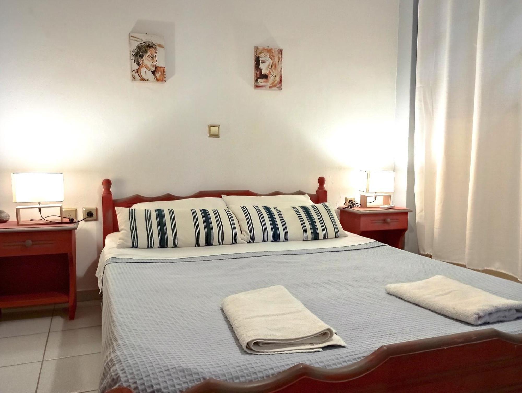Rodi Apartments 1 Kamári 외부 사진